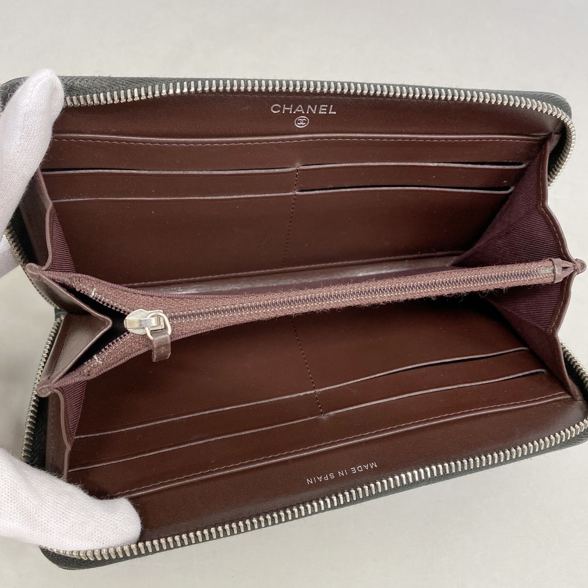 Chanel Wallet Quilted Caviar Leather Black Silver — view 3