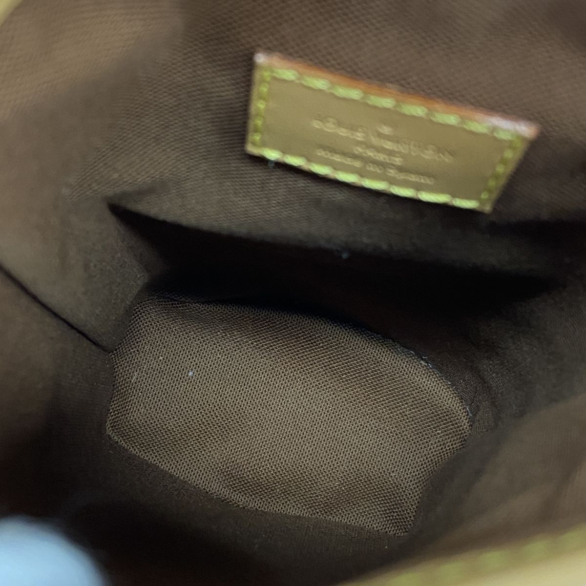 Louis Vuitton Shoulder Bag Monogram Fold Me Pouch Brown — view 4