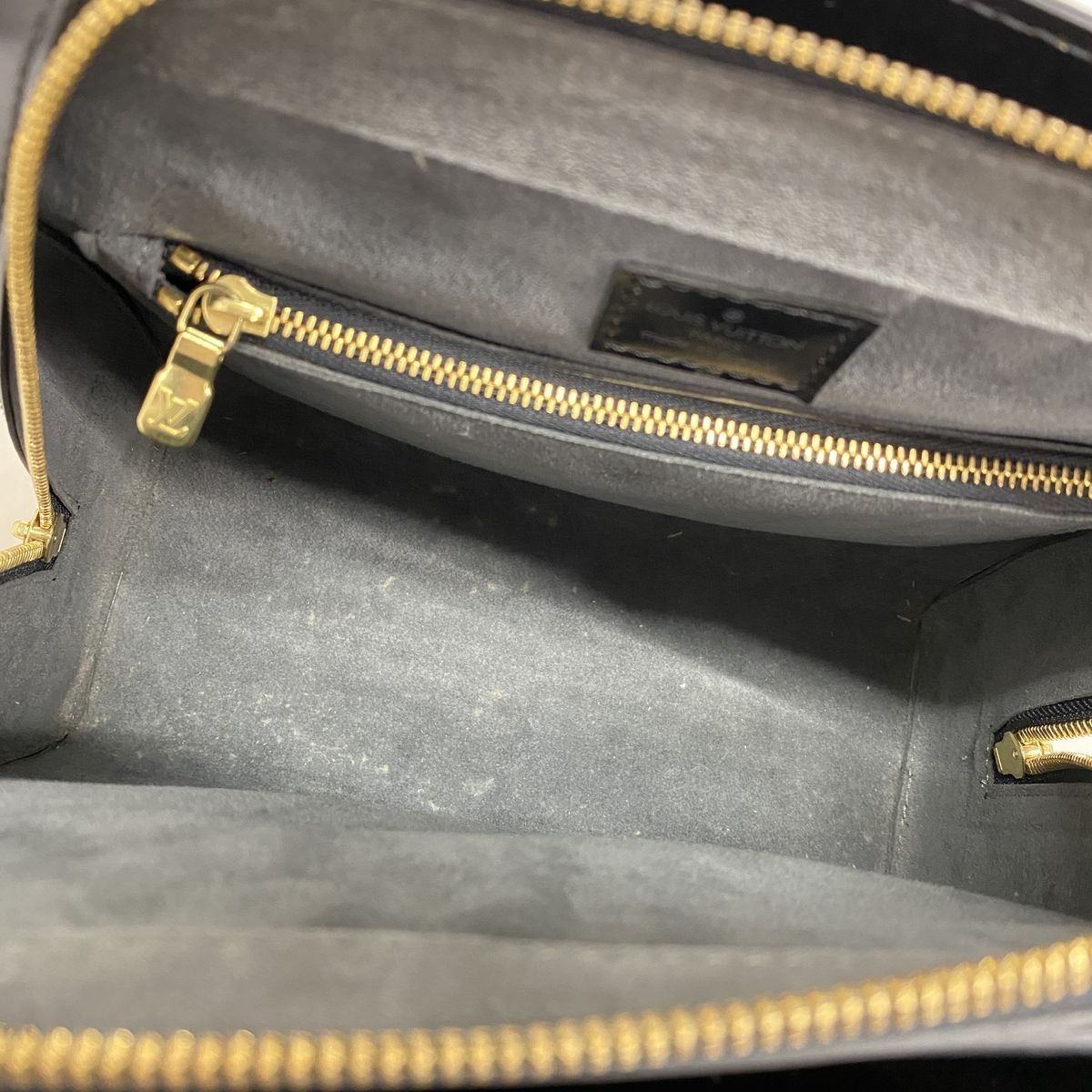 Louis Vuitton Handbag Epi Pont Neuf Noir — view 4