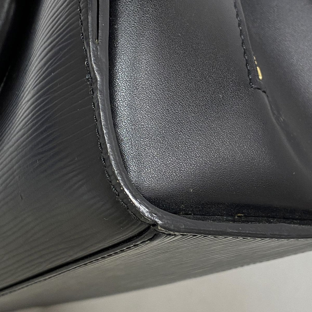 Louis Vuitton Handbag Epi Pont Neuf Noir — view 6