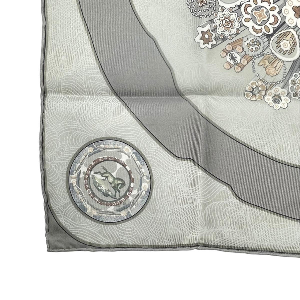 Hermes Petit Carre Scarf 45 Suifures Silk Gray Japanese Pattern — view 4