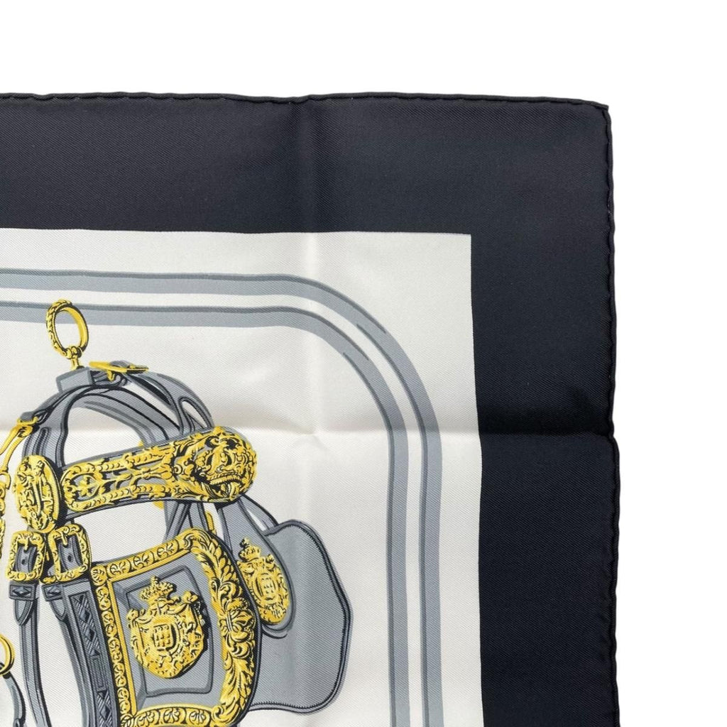 Hermes Petit Carre Scarf 45 Silk Belt Chain Pattern Black Gold — view 3