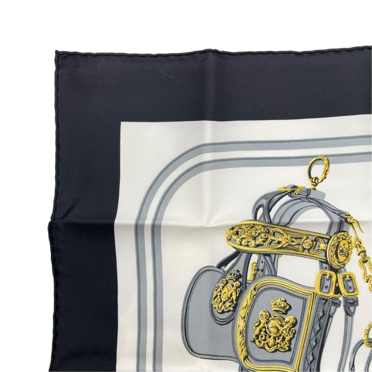 Hermes Petit Carre Scarf 45 Silk Belt Chain Pattern Black Gold — view 2