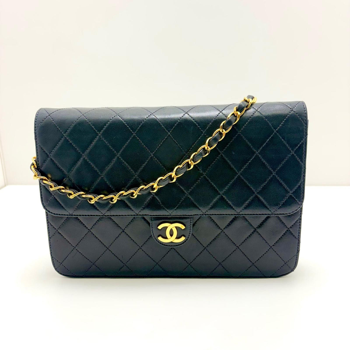 Chanel Quilted 25 Push Lock Chain Shoulder Black Bag Lambskin
