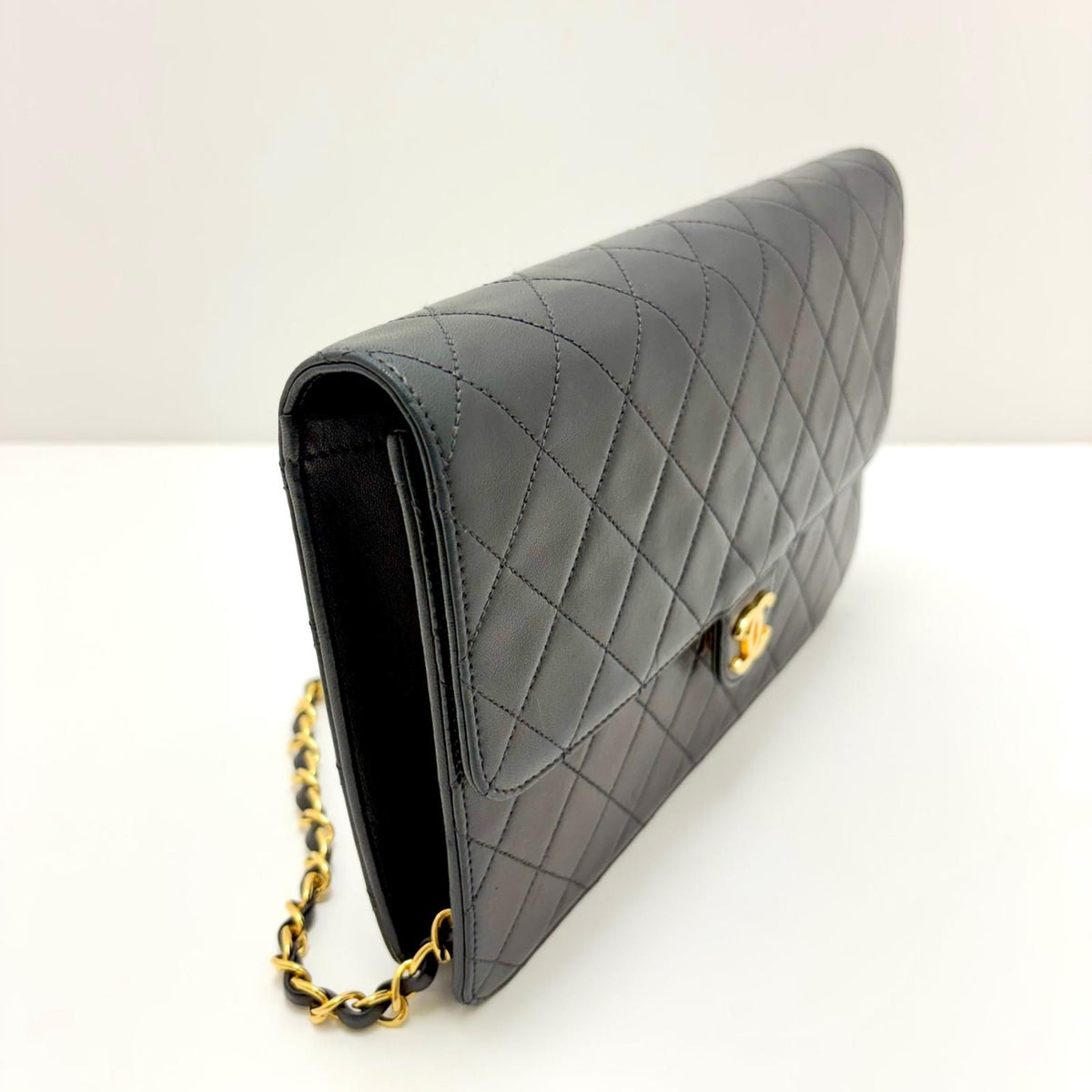 Chanel Quilted 25 Push Lock Chain Shoulder Black Bag Lambskin — view 3