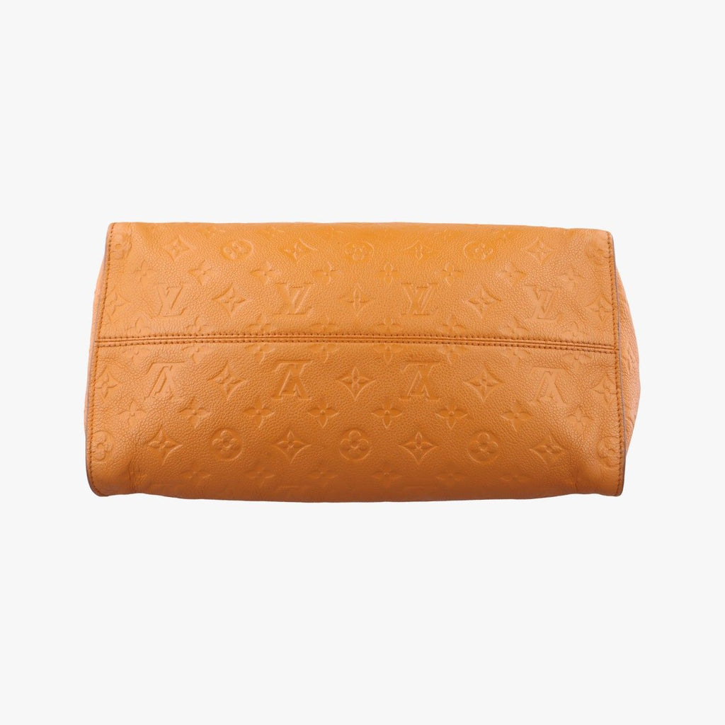 Louis Vuitton le Muse PM Saffron Monogram Empreinte — view 3