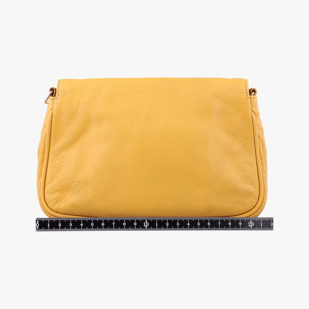 Fendi Star Pochette Yellow Leather — view 2