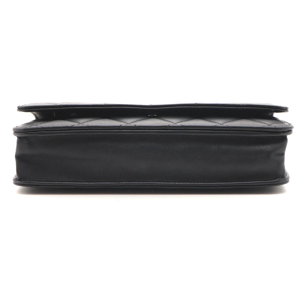 Chanel Quilted Chain Wallet Black Silver Lambskin Shoulder Bag — view 3