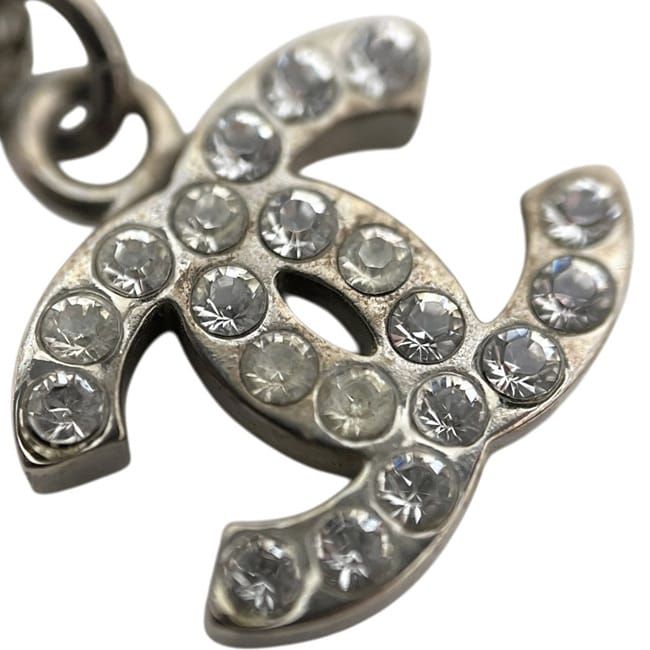 Chanel Necklace CC Logo Metal Rhinestone Silver Vintage — view 7