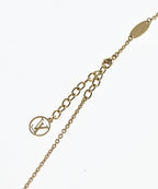 Louis Vuitton Essential V-neck Necklace — view 4