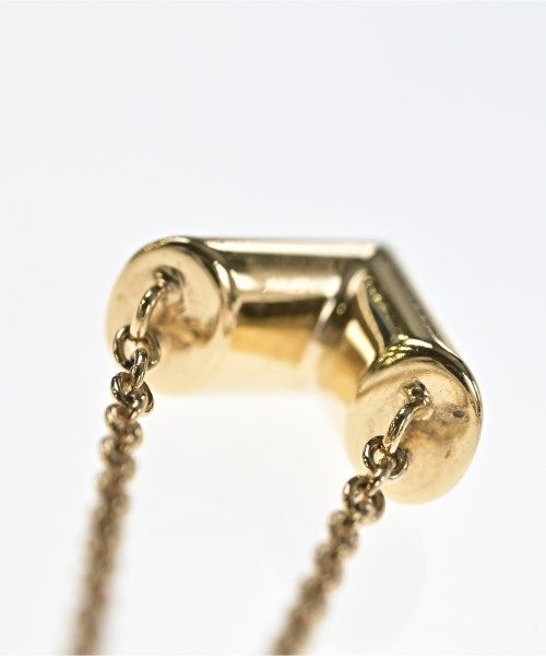 Louis Vuitton Essential V-neck Necklace — view 7