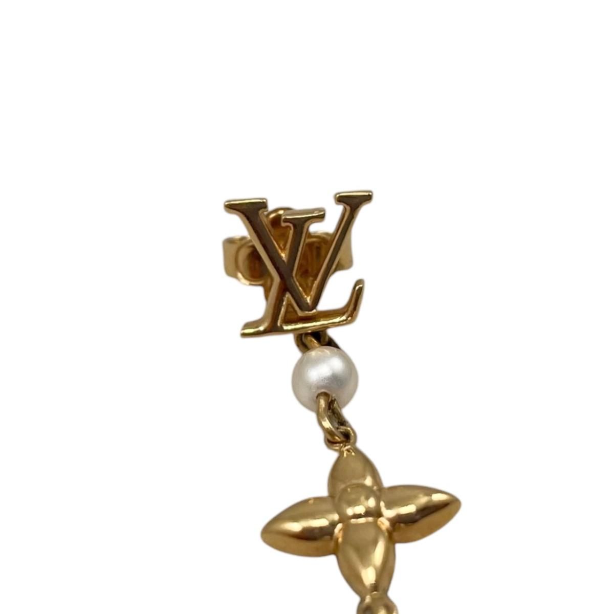Louis Vuitton Earrings Pandant Monogram Flower LV Logo Pearl Gold — view 4