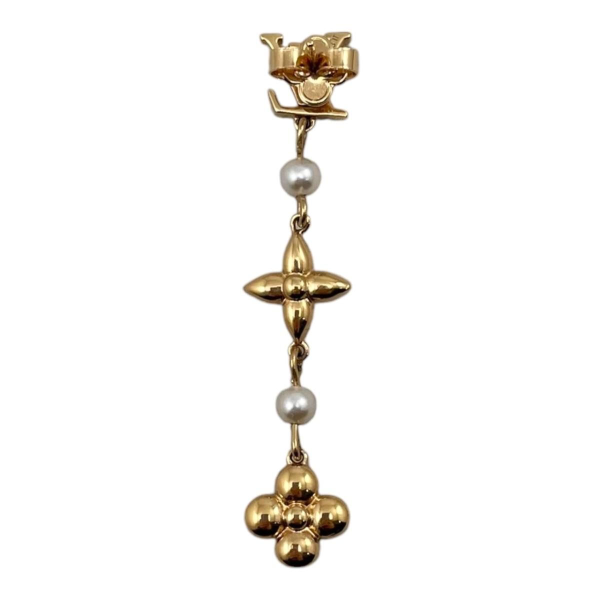 Louis Vuitton Earrings Pandant Monogram Flower LV Logo Pearl Gold — view 3