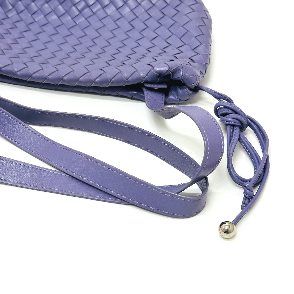 Bottega Veneta Shoulder Bag Intrecciato Mini the Valve Leather Purple — view 5