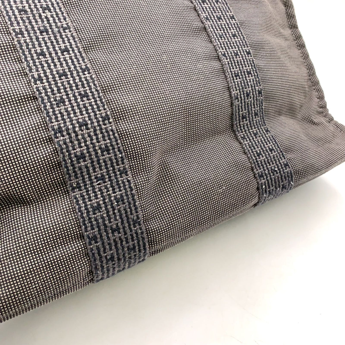 Hermes Herline MM Canvas Gray Tote Bag Silver — view 8