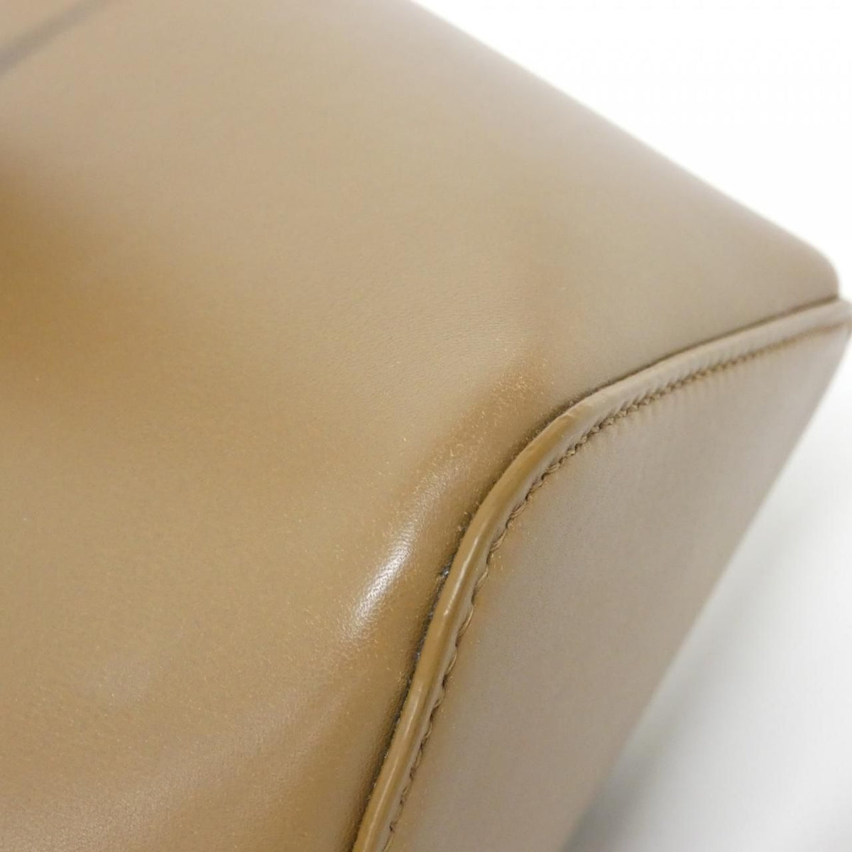 Loewe Pebble Bucket Bag — view 3