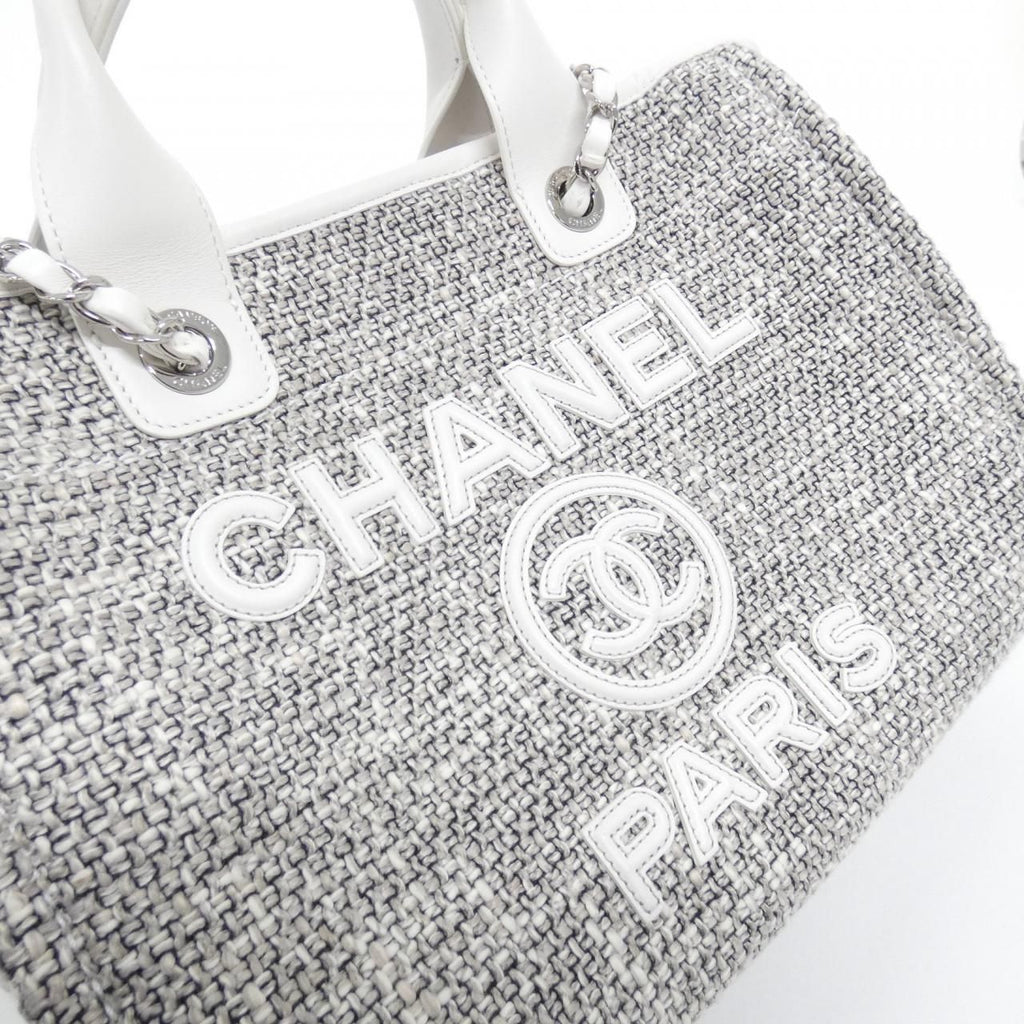 Chanel Deauville Line Bag — view 4