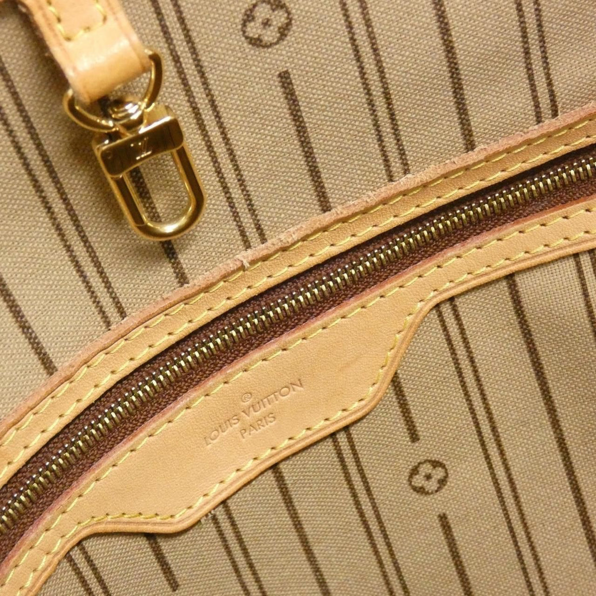Louis Vuitton Monogram Delightful PM Shoulder Bag — view 8