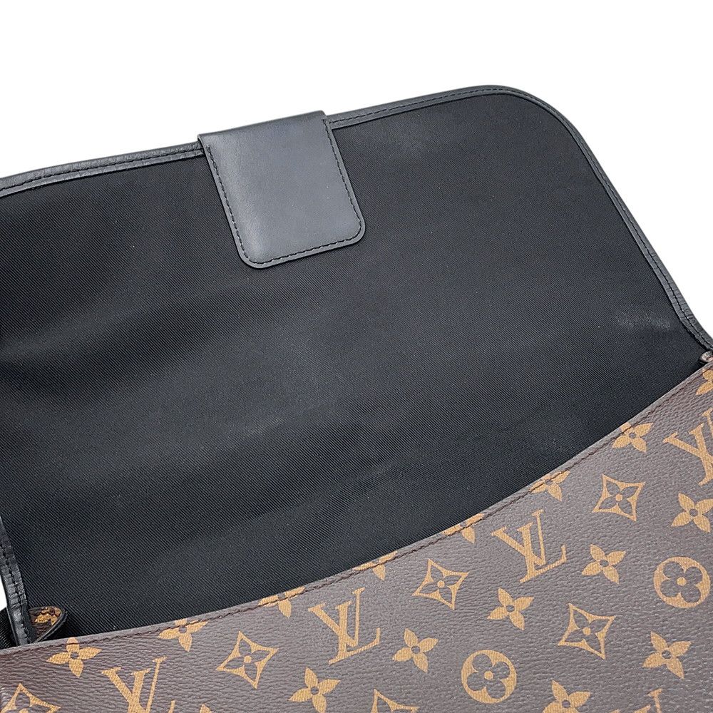 Louis Vuitton Shoulder Bag Monogram Macassar Archie Messenger Black — view 8