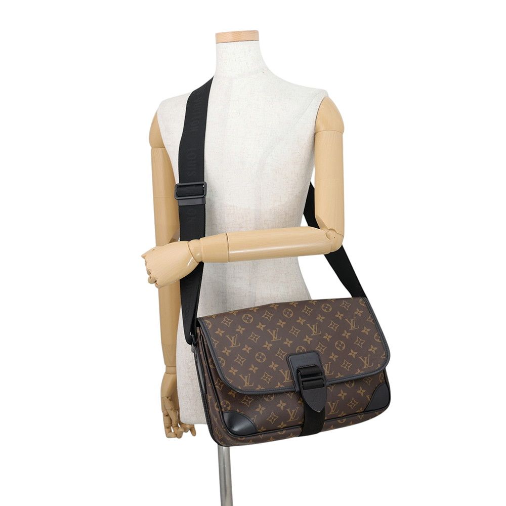 Louis Vuitton Shoulder Bag Monogram Macassar Archie Messenger Black — view 4