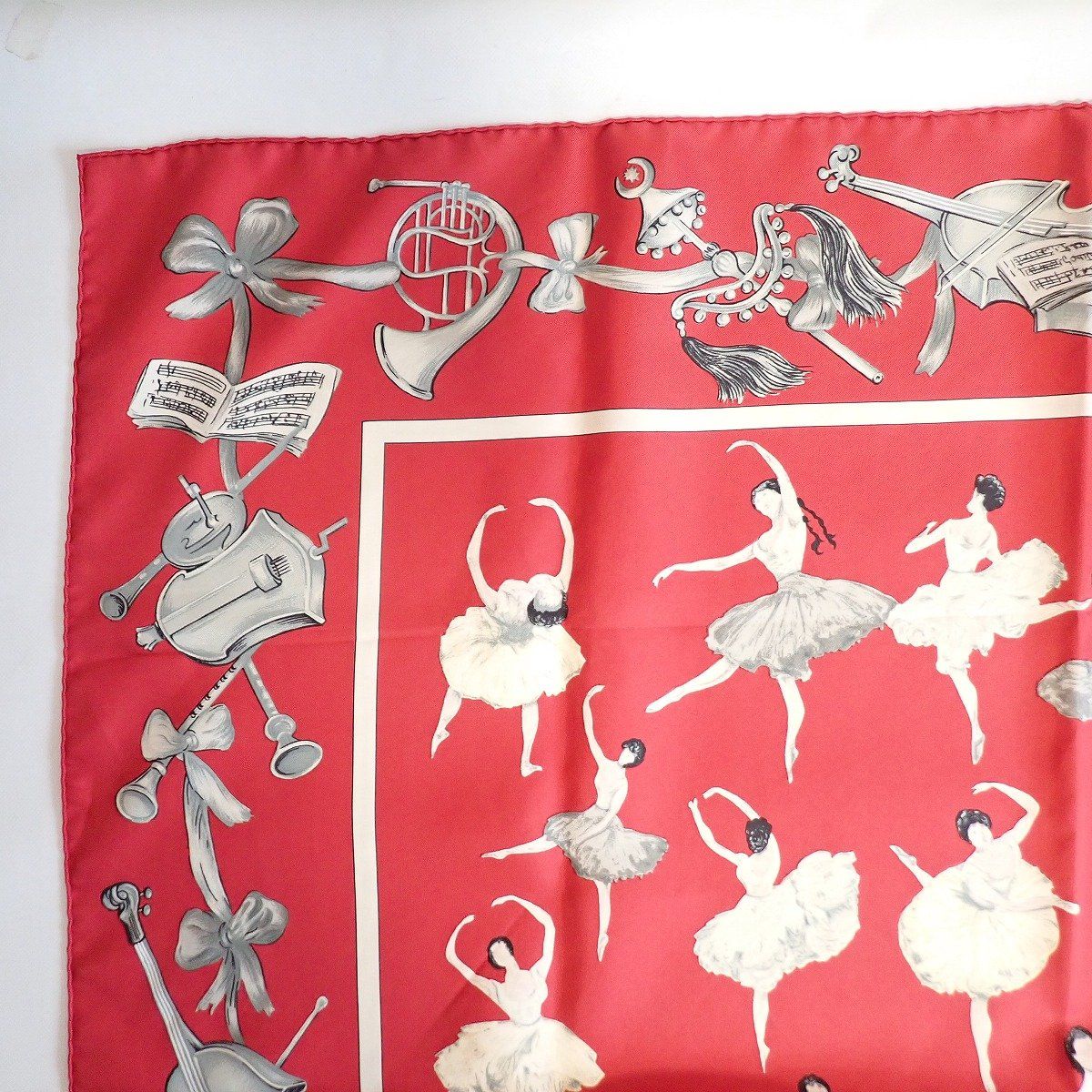Hermes Carre 90 Scarf la Dance Ballerina Silk 100% Red — view 2