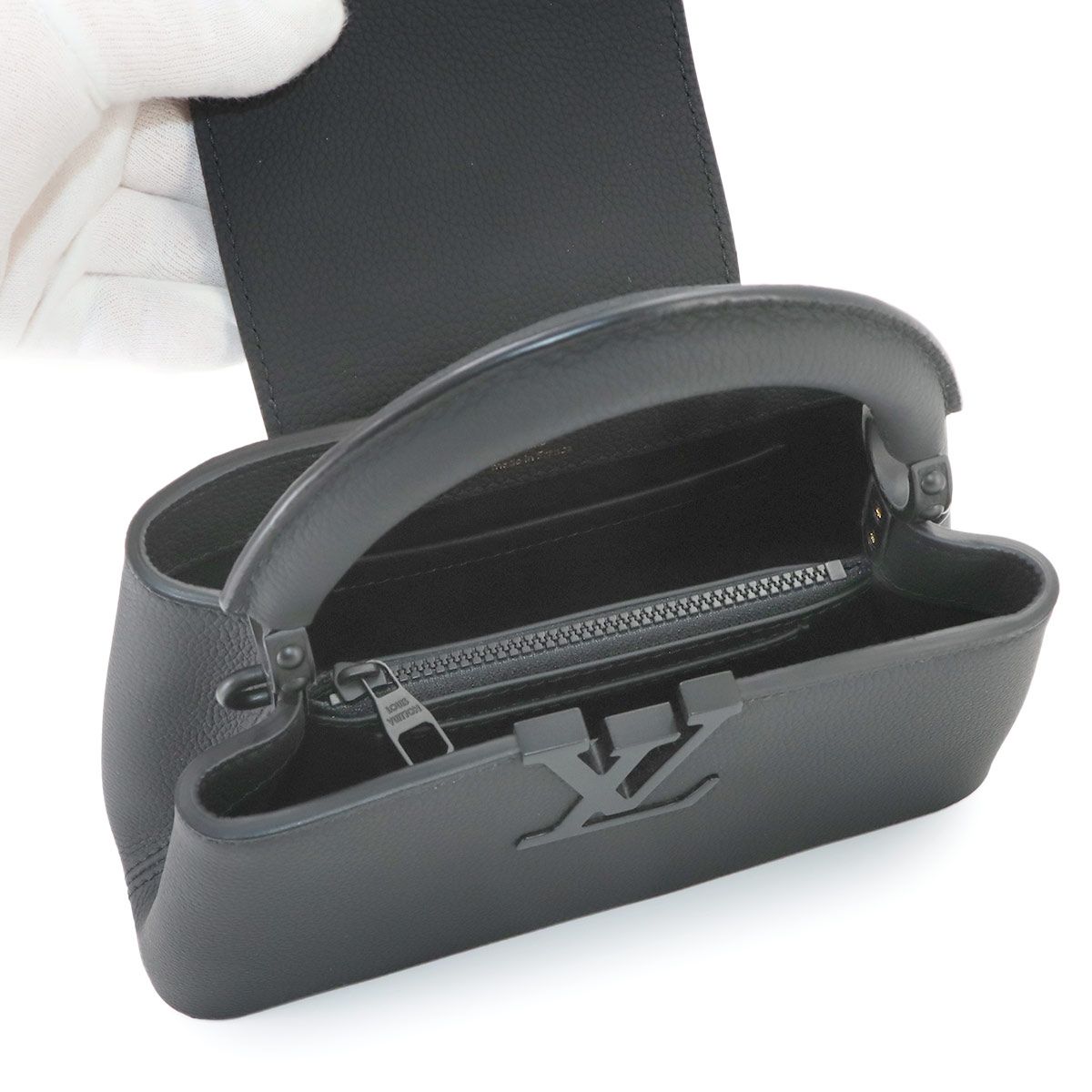 Louis Vuitton Capucines East West Mini 2-Way Bag Taurillon Leather All Black — view 7