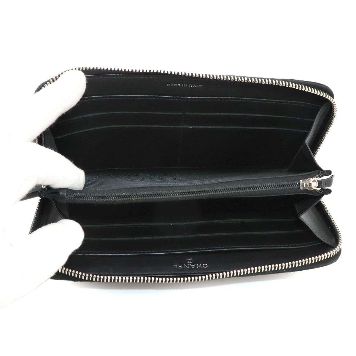 Chanel Simply CC Logo Zip Around Wallet Lambskin Patent Black — view 6