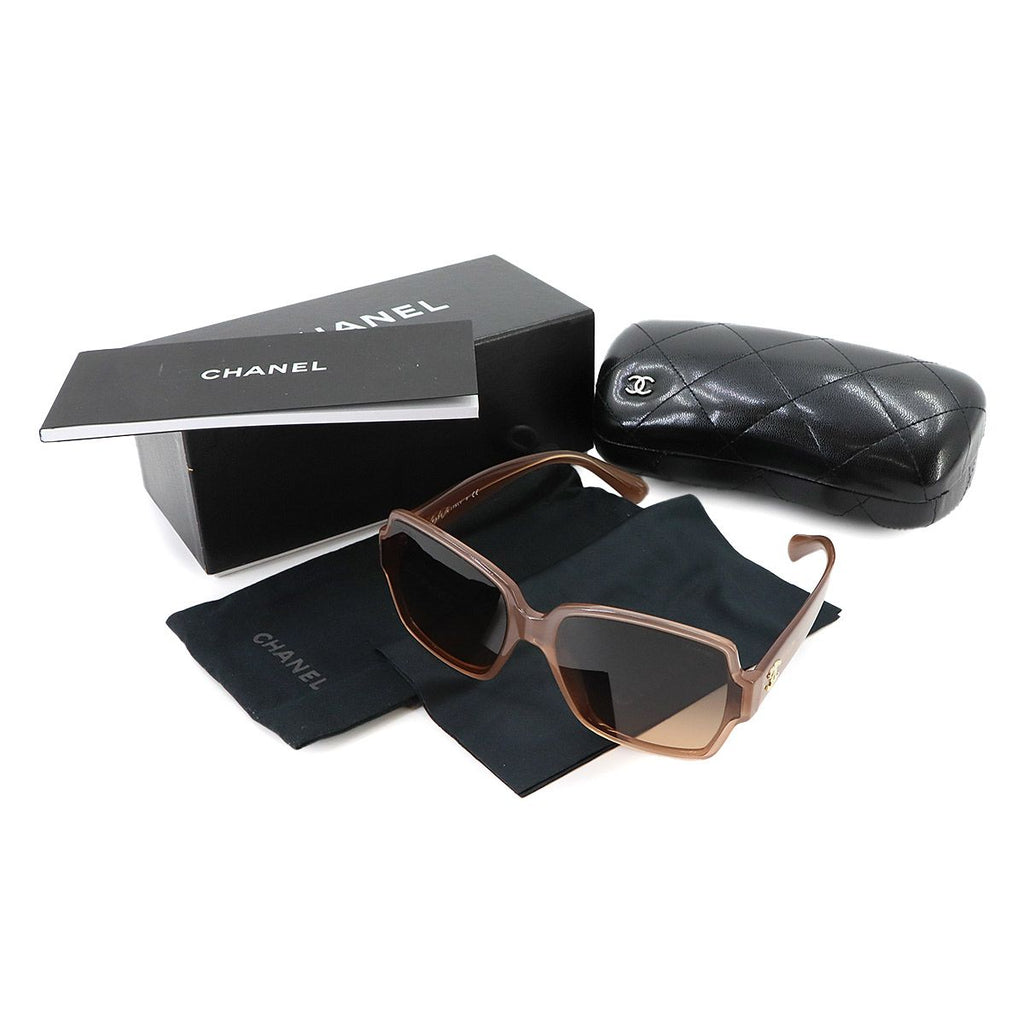 Chanel Sunglasses CC Logo Brown Square Gold Eyewear — view 2