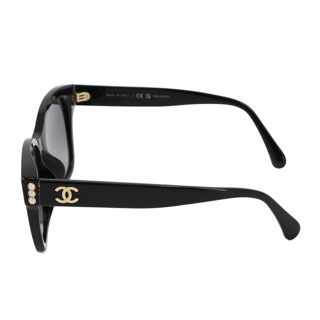 Chanel Sunglasses CC Logo Pearl Black Square Gold Eyewear — view 4