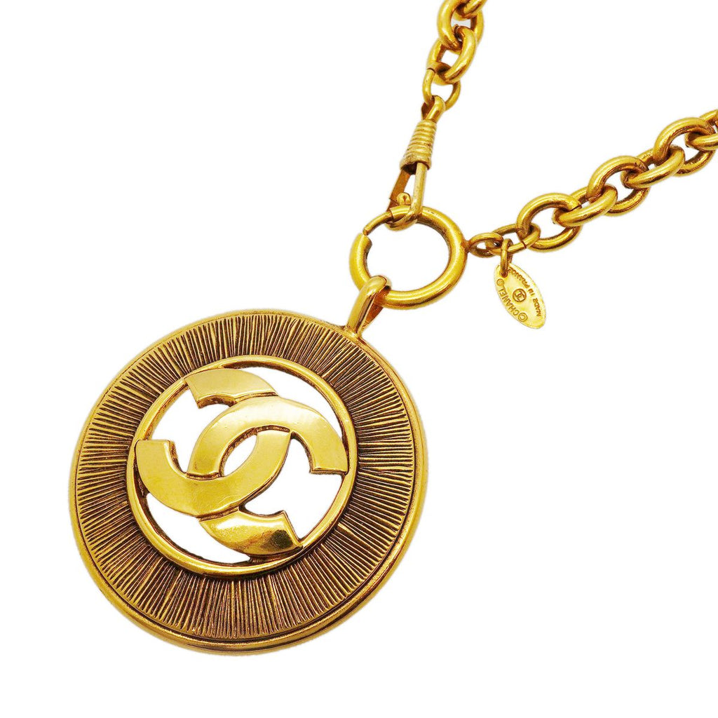 Chanel Necklace Vintage CC Logo Round Circle Gold Plated