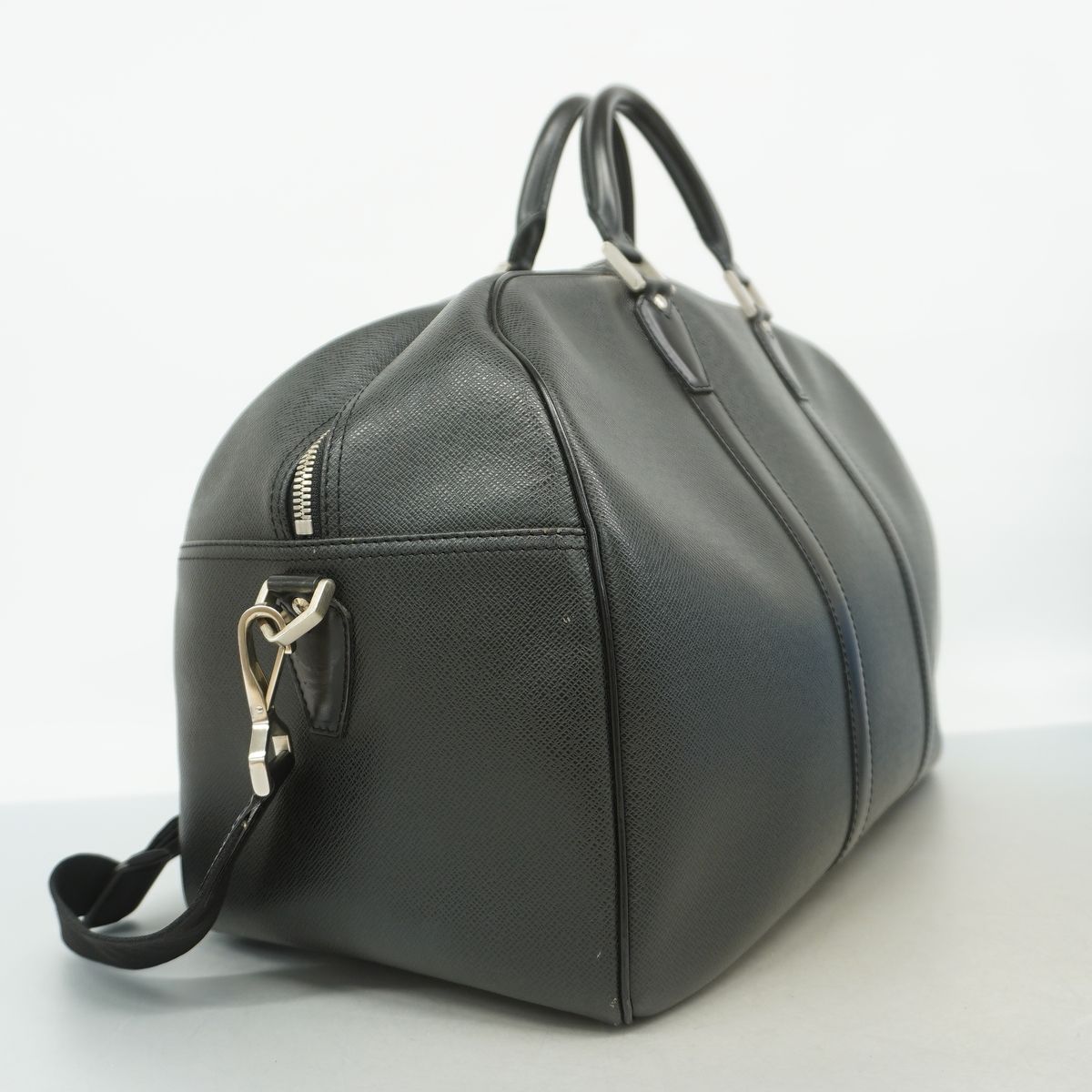 Louis Vuitton Boston Bag Taiga Kendall PM Ardoise 2-Way — view 2