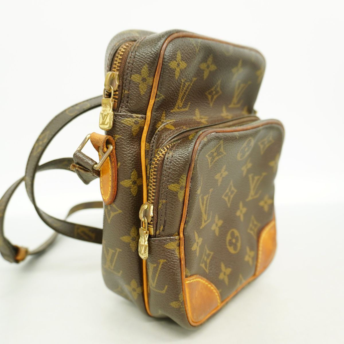 Louis Vuitton Shoulder Bag Monogram Amazone Brown — view 2