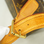 Louis Vuitton Shoulder Bag Monogram Viva-Cite GM Brown — view 6