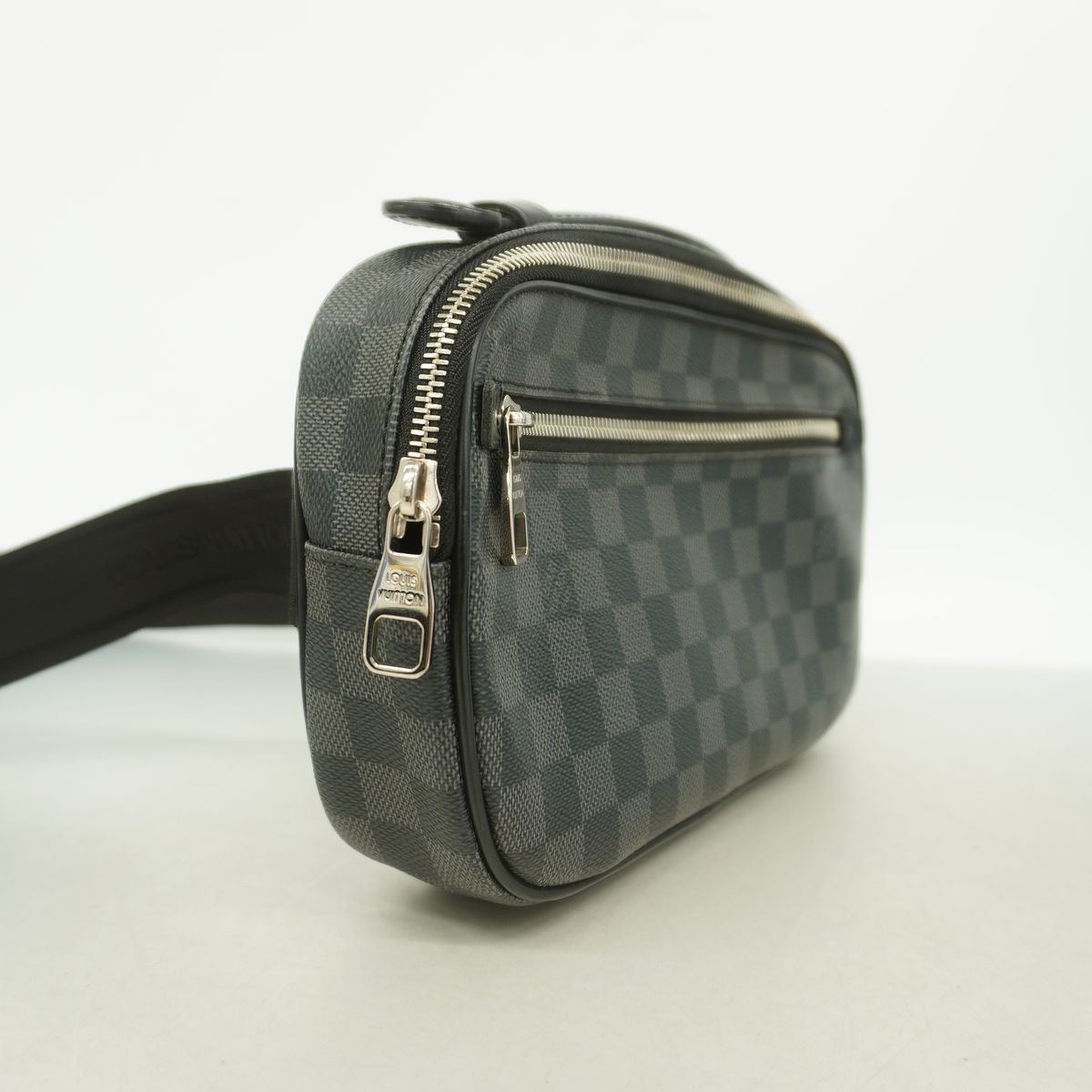Louis Vuitton Belt Bag Damier Graphite Ambler Black — view 2