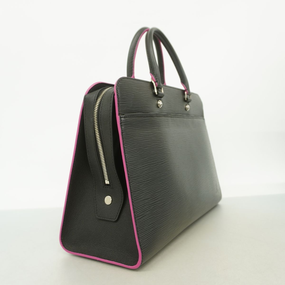Louis Vuitton Handbag Epi Vaneau GM Noir — view 2