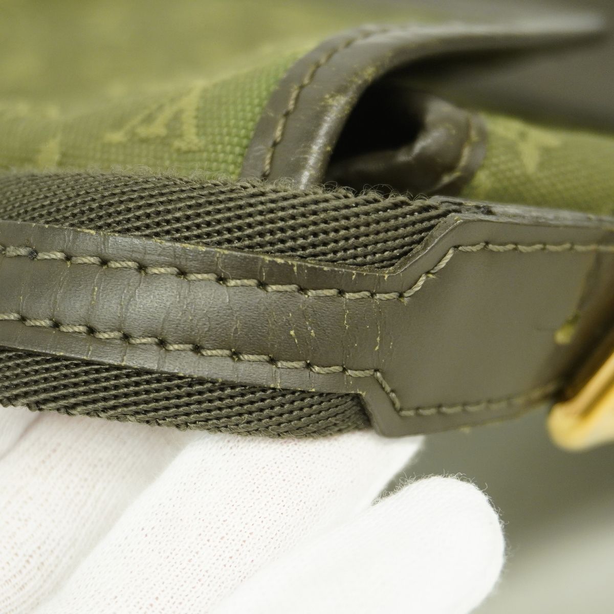 Louis Vuitton Shoulder Bag Monogram Mini Belanger Khaki — view 8
