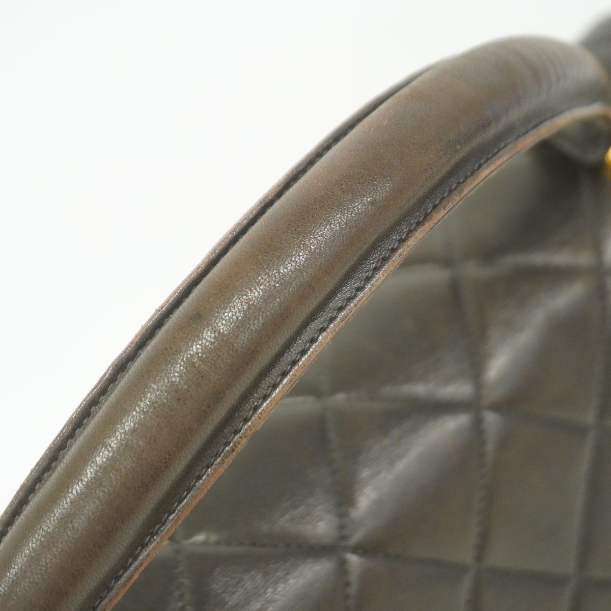 Chanel Handbag Quilted Lambskin Black Gold — view 7