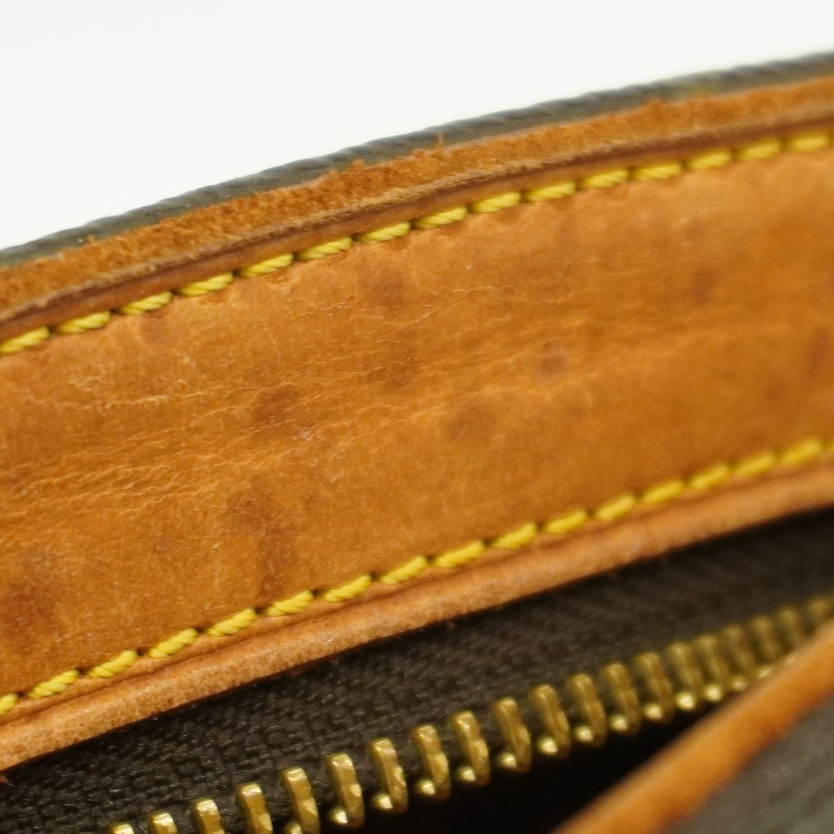 Louis Vuitton Shoulder Bag Monogram Drew Brown — view 8