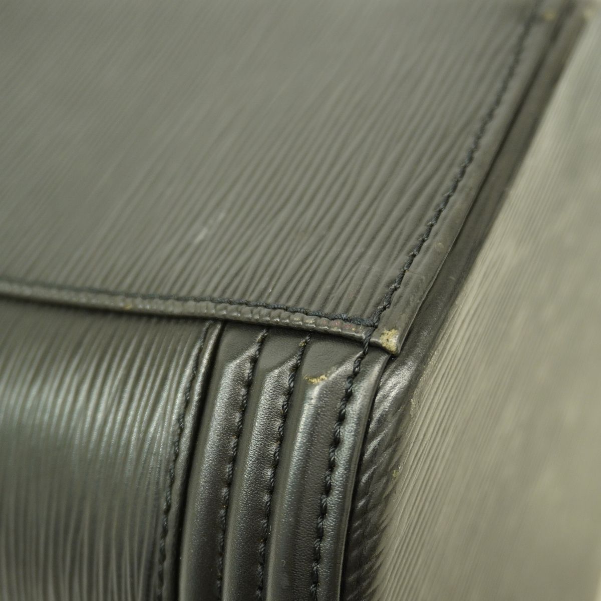 Louis Vuitton Handbag Epi Cannes Noir — view 7