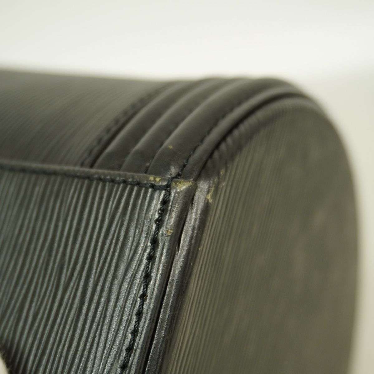Louis Vuitton Handbag Epi Cannes Noir — view 6