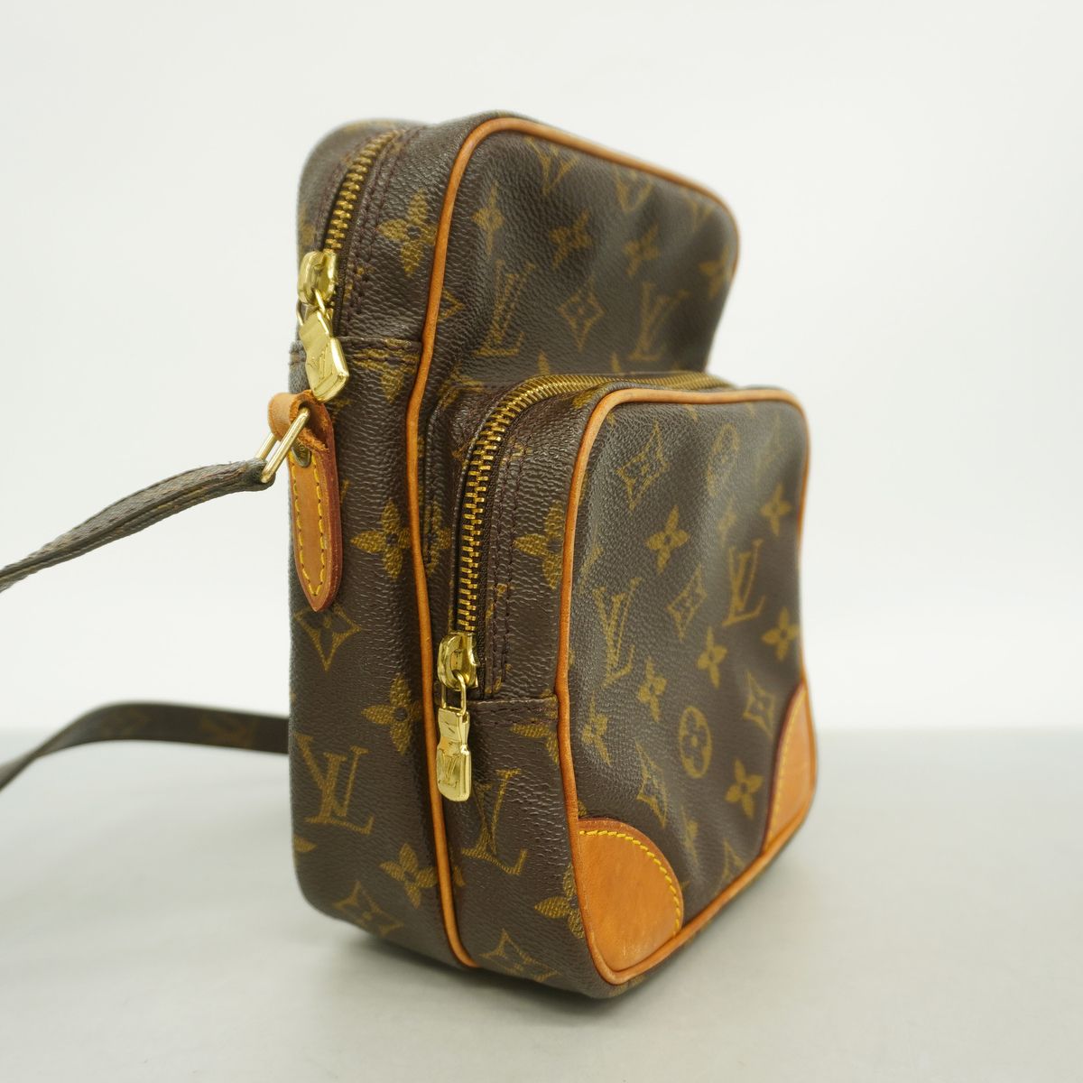 Louis Vuitton Shoulder Bag Monogram Amazone Brown — view 2
