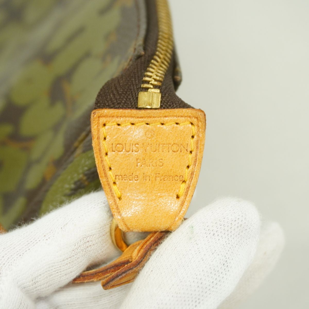 Louis Vuitton Pouch Monogram Graffiti Pochette Accessoires Khaki — view 5
