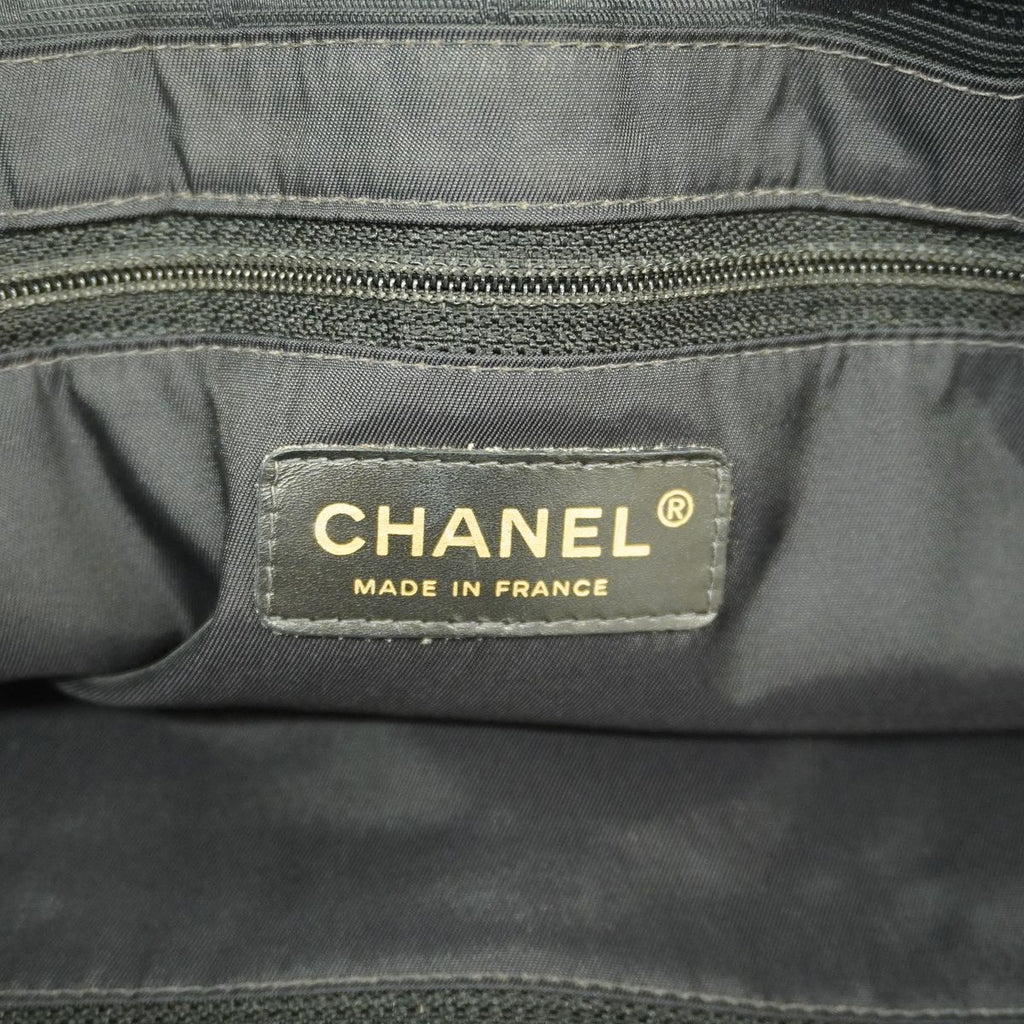 Chanel Tote Bag New Travel Nylon Black Gold — view 5