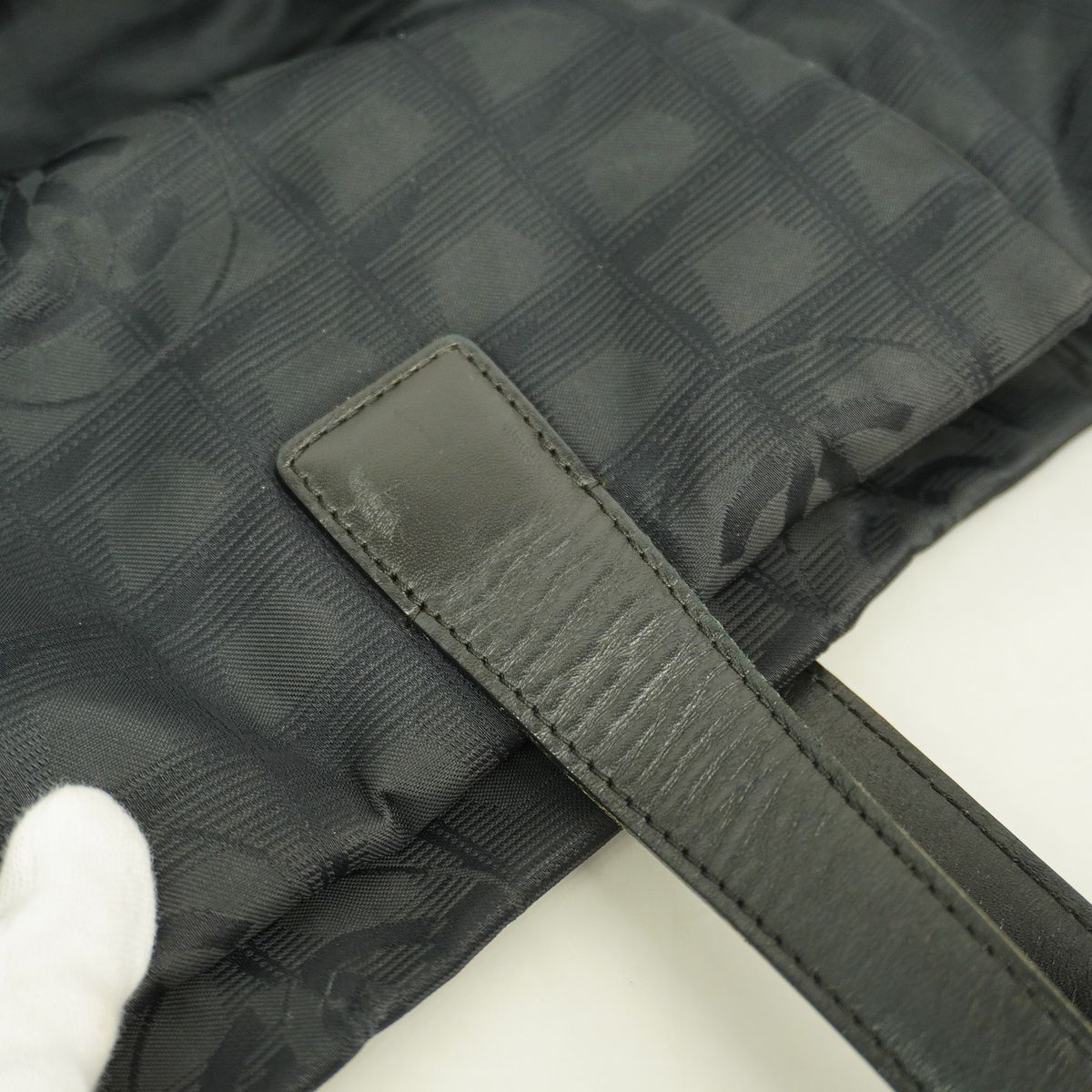 Chanel Tote Bag New Travel Nylon Black Gold — view 8