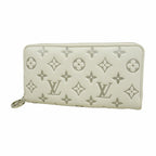 Louis Vuitton Wallet Coussin LV Ski Zippy White
