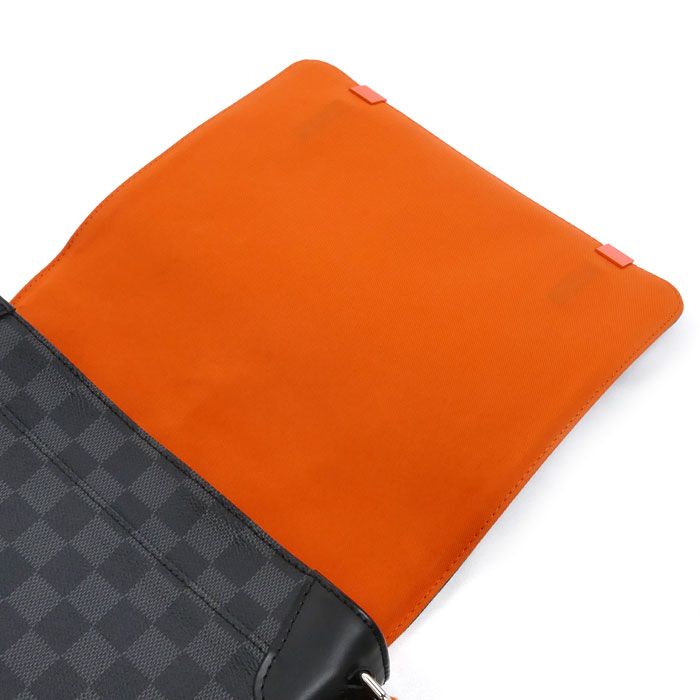 Louis Vuitton District PM Shoulder Bag Graphite — view 4