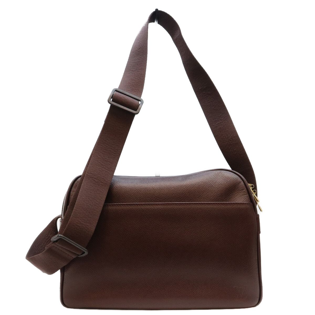 Louis Vuitton Acajou Taiga Reporter Shoulder Bag