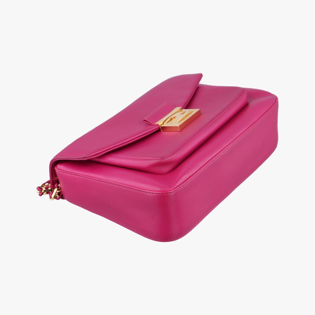 Fendi Bee Baguette Rose Red Leather Shoulder Bag — view 5