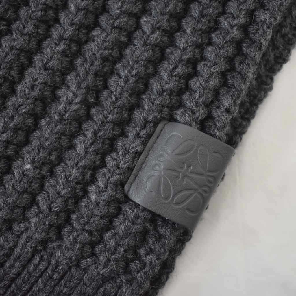 Loewe Scarf Anagram Logo Patch Wool Gray — view 3