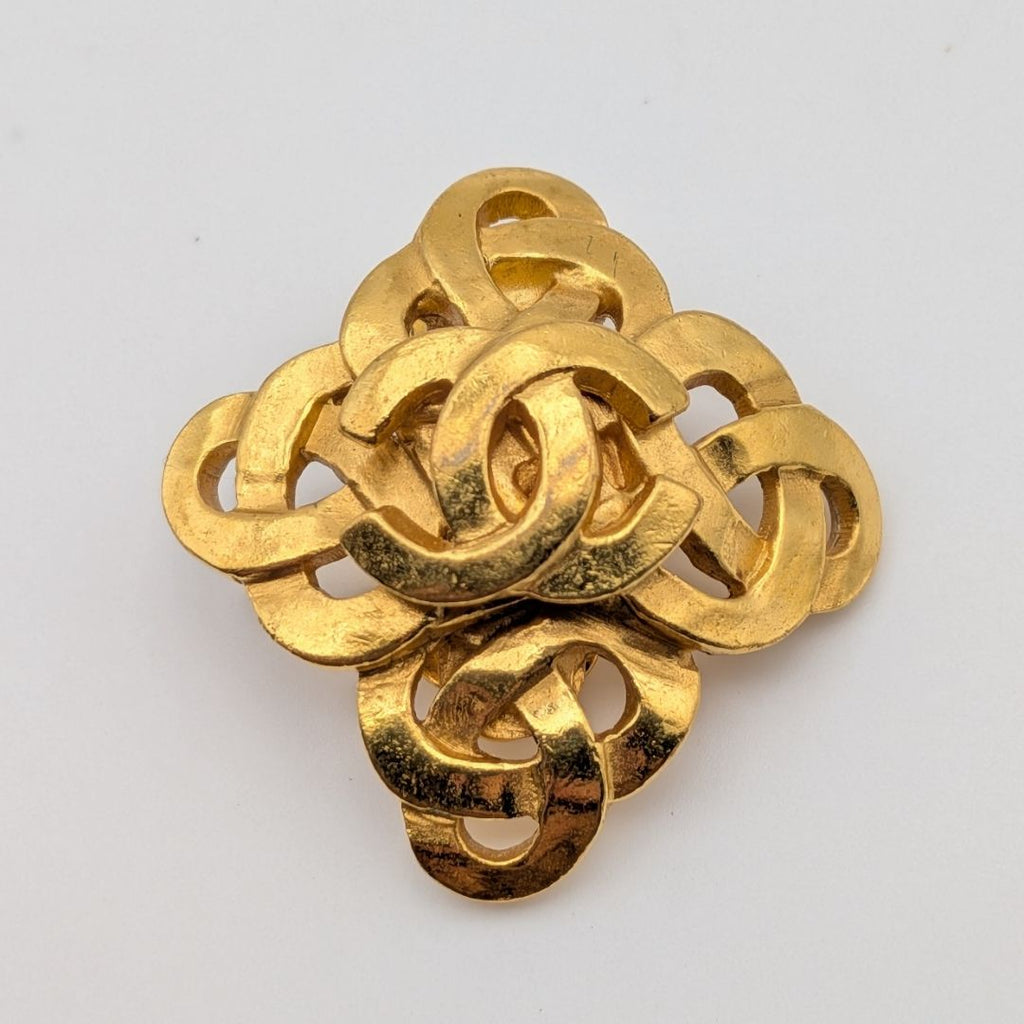 Chanel Single Earrings CC Logo Sheer Braided Pattern Gold Vintage 97P